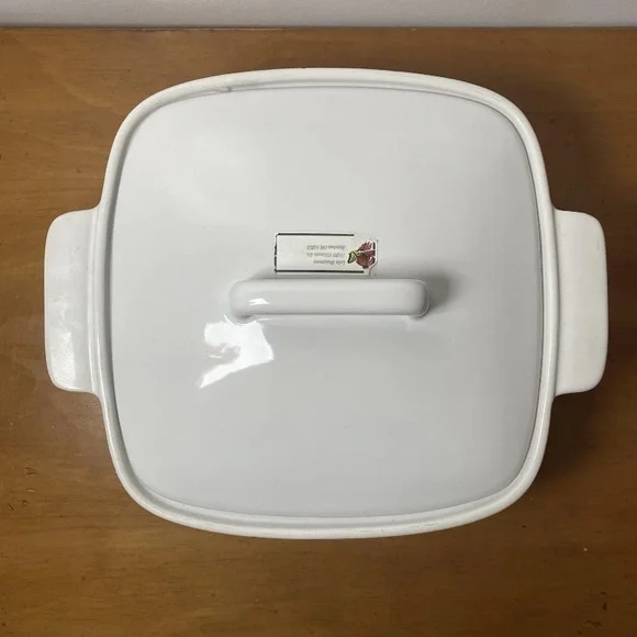 Corelle Coordinates Black Simple Lines Stoneware 2 1/2 Quart Casserole Dish /Lid - Picture 3 of 10